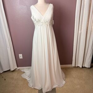 David's Bridal Ivory Chiffon Empire Waist Wedding Gown WG3429 Lace Beaded Size 8